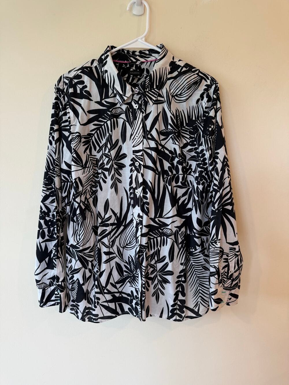 Talbots Button Up Blouse Women's Size X-Large White Floral Long Sleeves Cotton